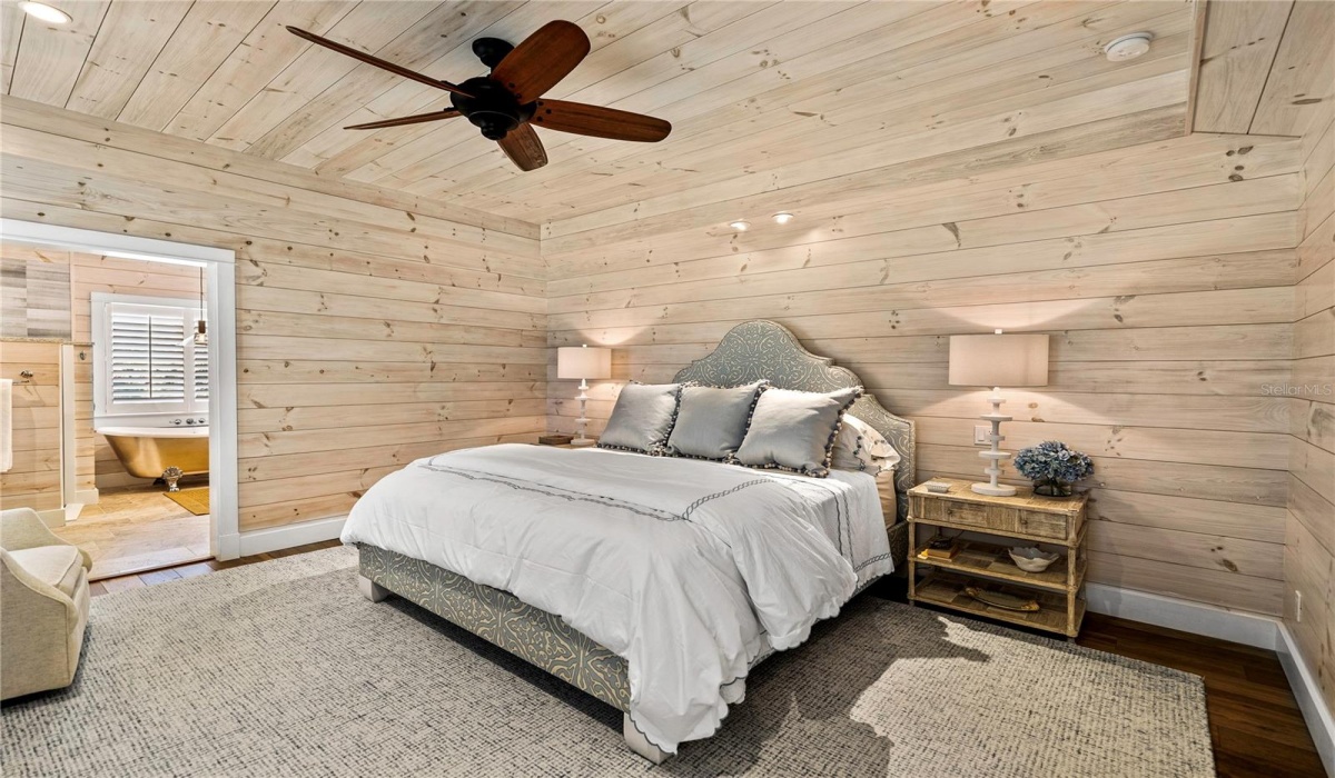 255 WHEELER ROAD, BOCA GRANDE, Florida 33921, 5 Bedrooms Bedrooms, 0 ,3 BathroomsBathrooms,Residential,Sold,WHEELER,0,D6130524