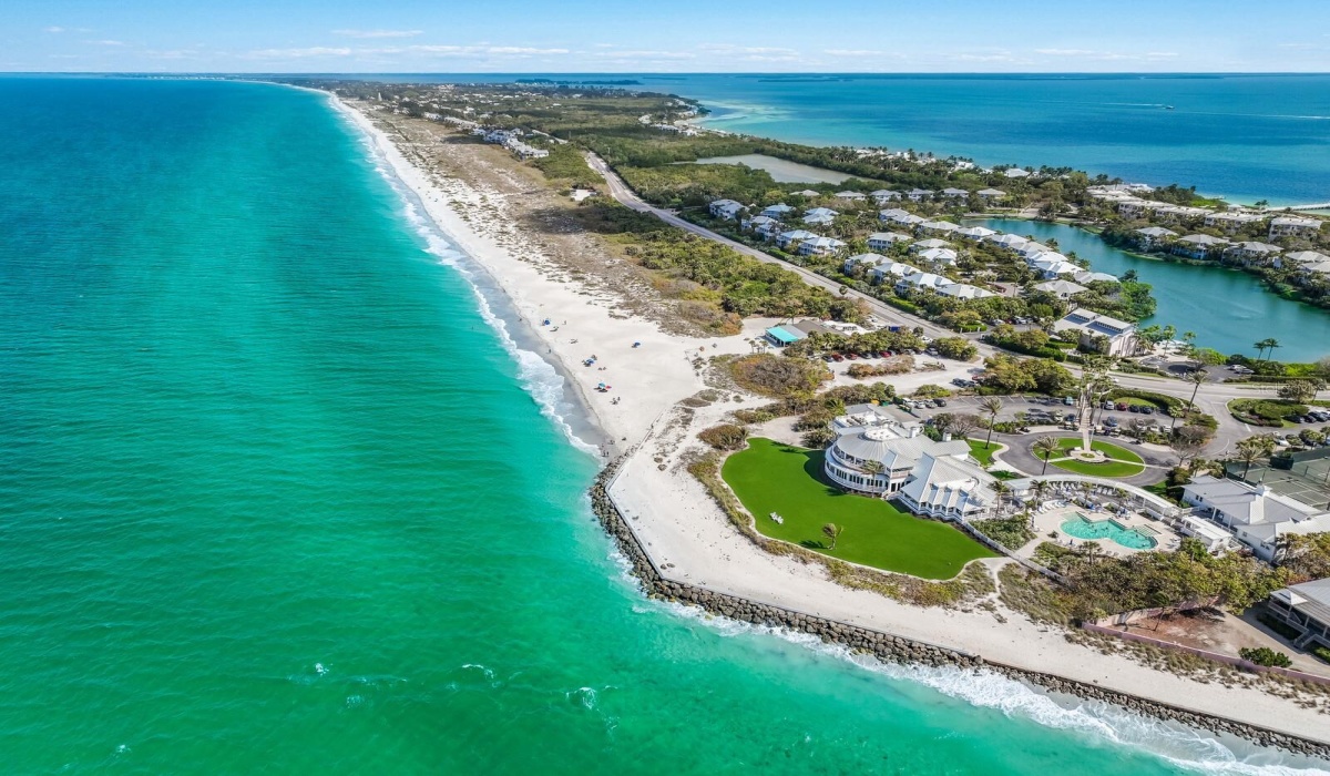 150 CARRICK BEND LANE, BOCA GRANDE, Florida 33921, 3 Bedrooms Bedrooms, 0 ,3 BathroomsBathrooms,Residential,Sold,CARRICK BEND,0,D6132143