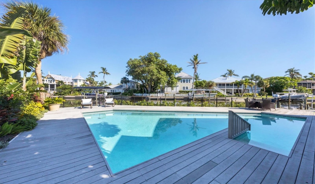 204 WATERWAYS AVENUE, BOCA GRANDE, Florida 33921, 4 Bedrooms Bedrooms, 0 ,3 BathroomsBathrooms,Residential,Sold,WATERWAYS,0,D6132350