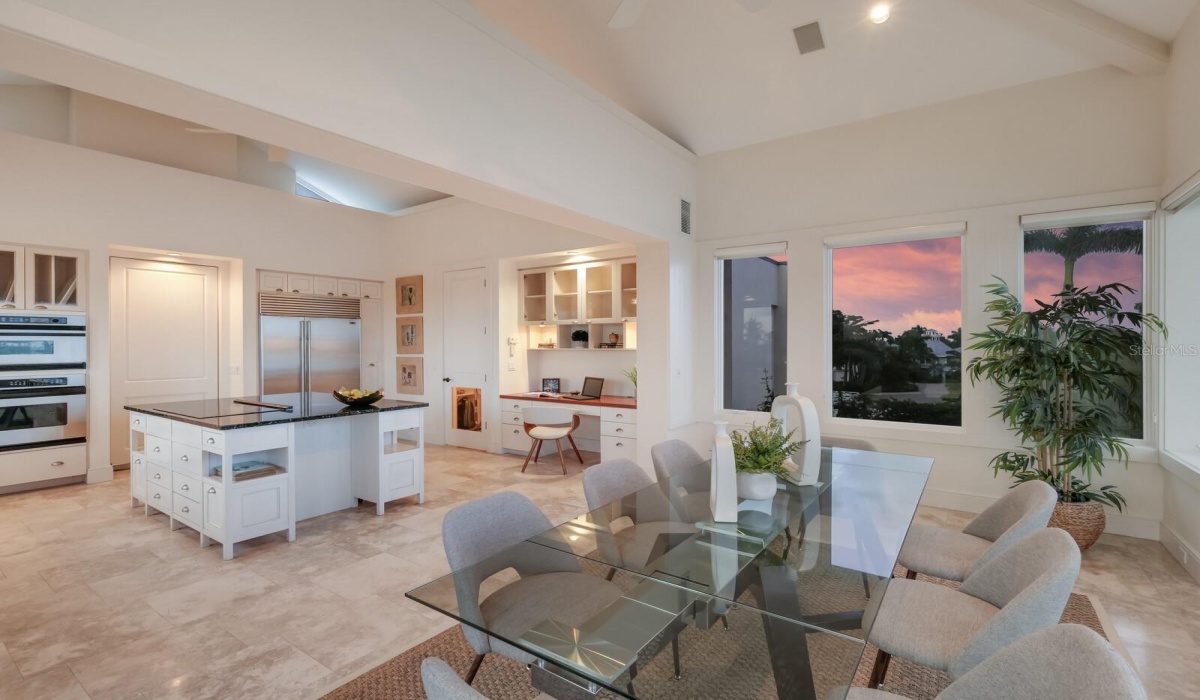 Breakfast Dining Area/Kitchen