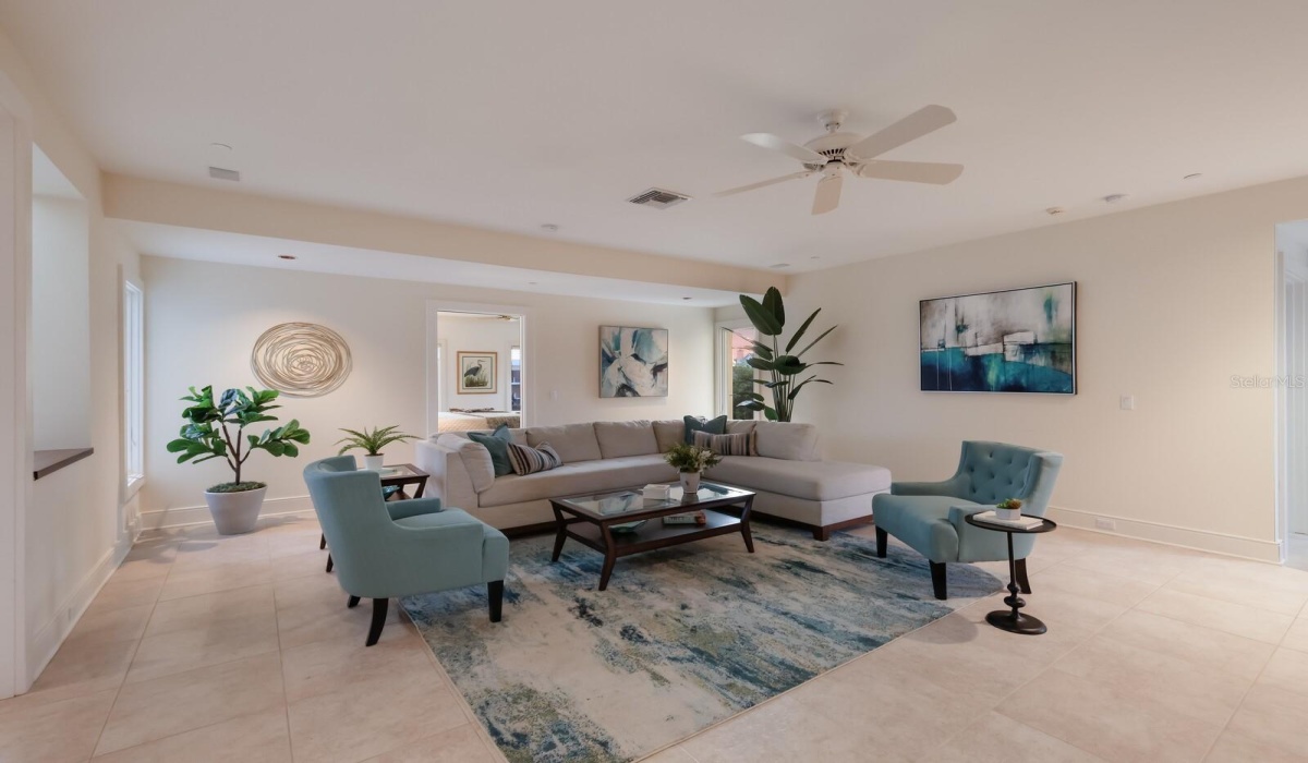 Guest Suite Lounge