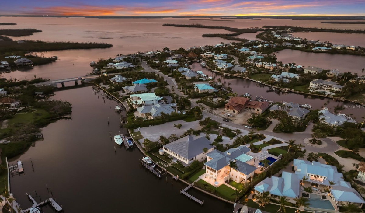 1611 GASPAR DRIVE, BOCA GRANDE, Florida 33921, 4 Bedrooms Bedrooms, 0 ,4 BathroomsBathrooms,Residential,Sold,GASPAR,0,D6132757