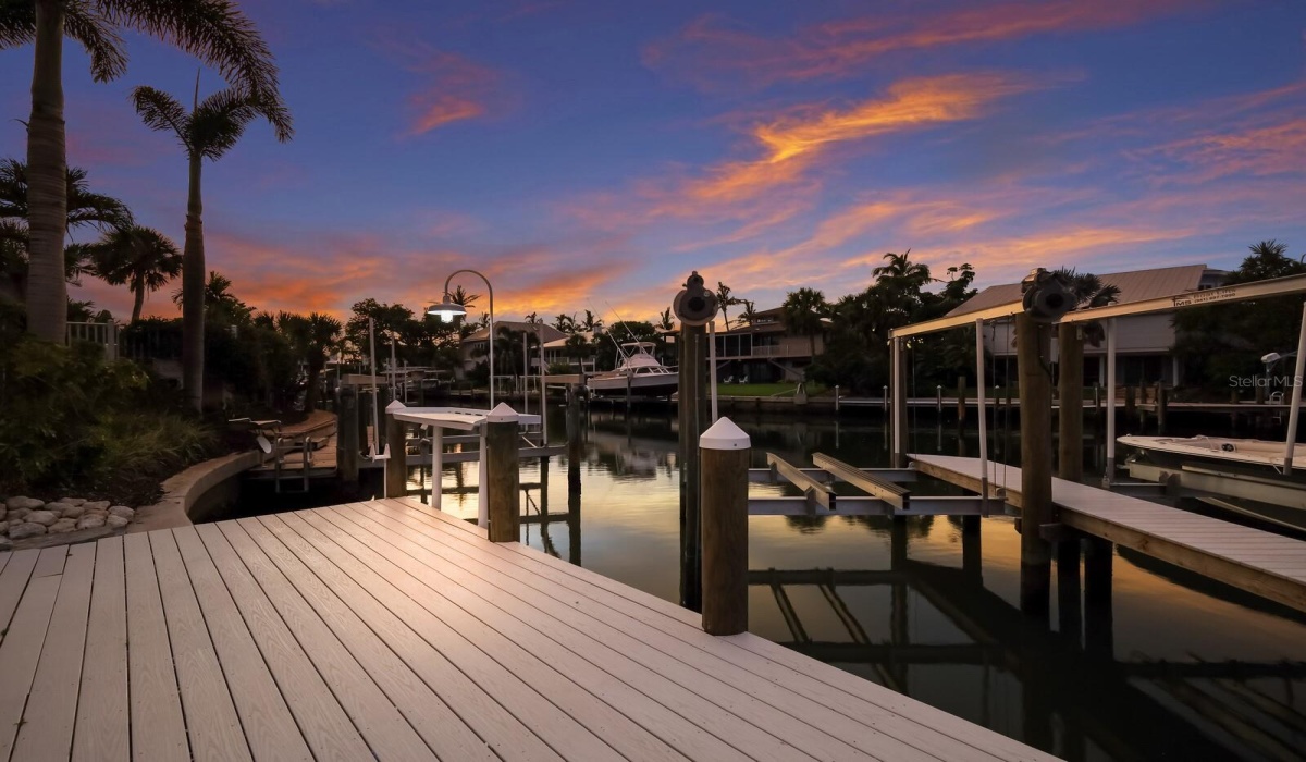 Two new boat lifts 12k and 8k, GEM remotes