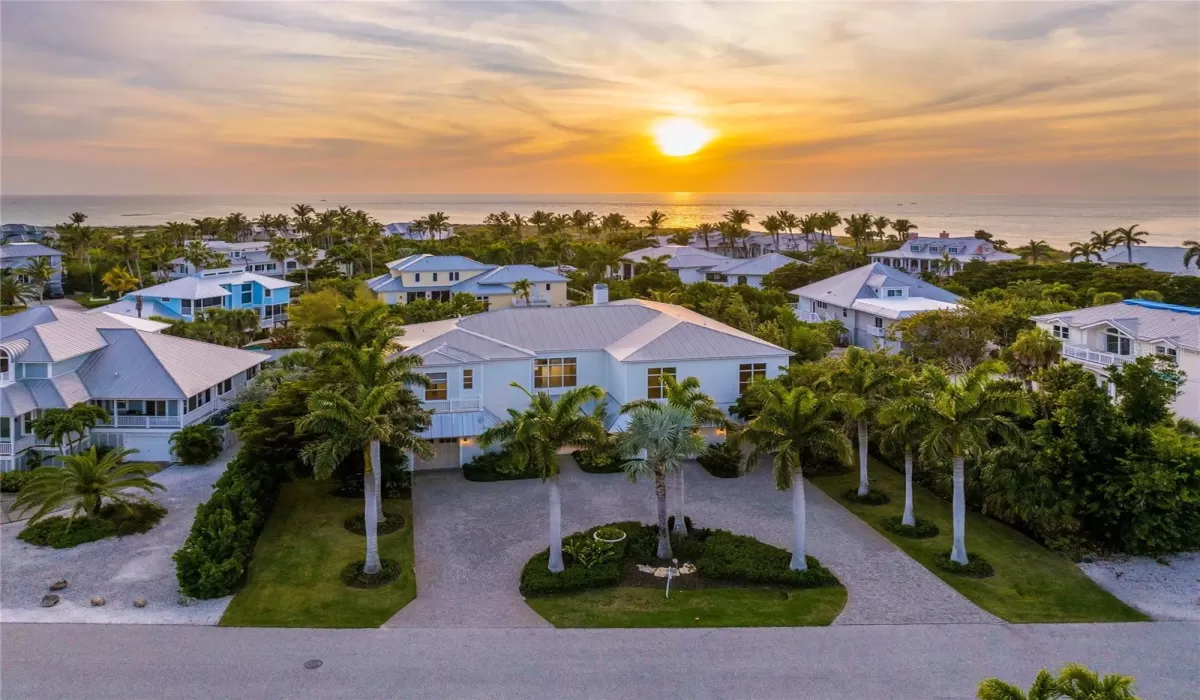 16121 SUNSET PINES CIRCLE, BOCA GRANDE, Florida 33921, 4 Bedrooms Bedrooms, 0 ,5 BathroomsBathrooms,Residential,Sold,SUNSET PINES,0,D6132640