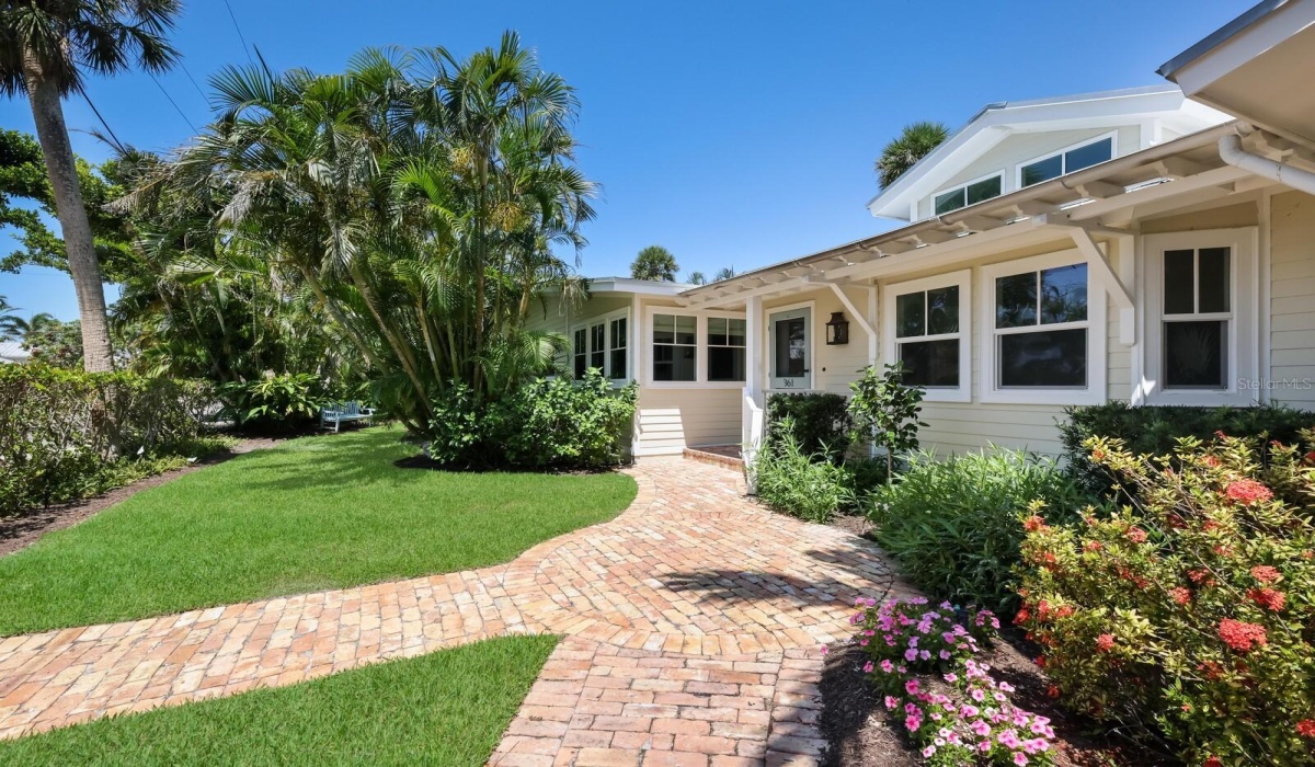 361 3RD STREET, BOCA GRANDE, Florida 33921, 3 Bedrooms Bedrooms, 0 ,2 BathroomsBathrooms,Residential,Sold,3RD,0,D6133107