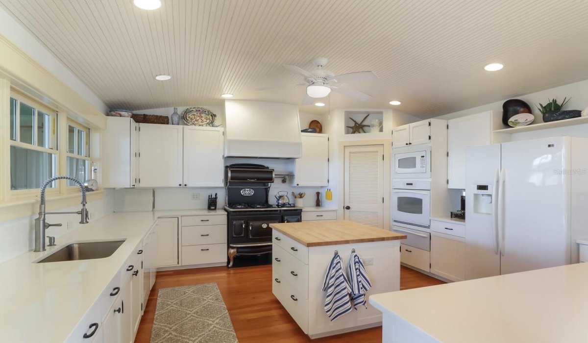 6 PEEKINS COVE DRIVE, BOCA GRANDE, Florida 33921, 6 Bedrooms Bedrooms, 0 ,6 BathroomsBathrooms,Residential,Sold,PEEKINS COVE,0,D6133229