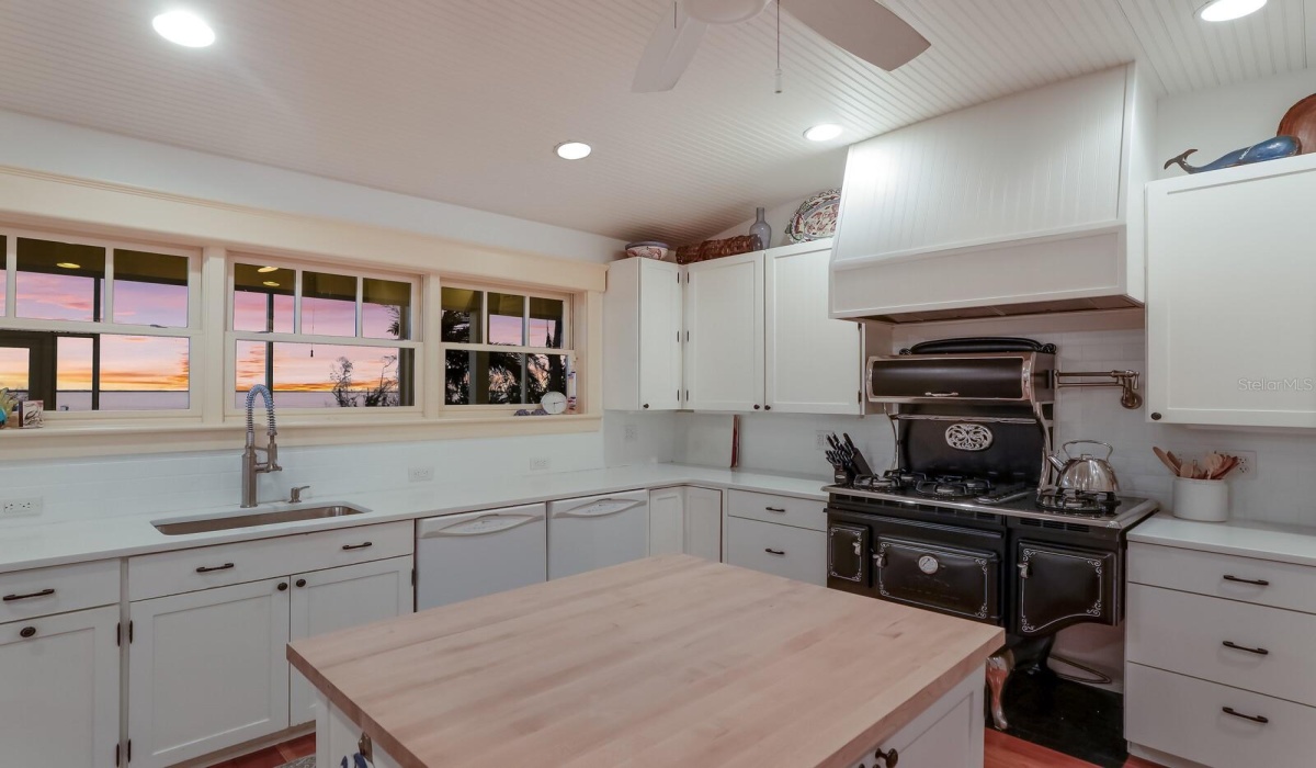 6 PEEKINS COVE DRIVE, BOCA GRANDE, Florida 33921, 6 Bedrooms Bedrooms, 0 ,6 BathroomsBathrooms,Residential,Sold,PEEKINS COVE,0,D6133229
