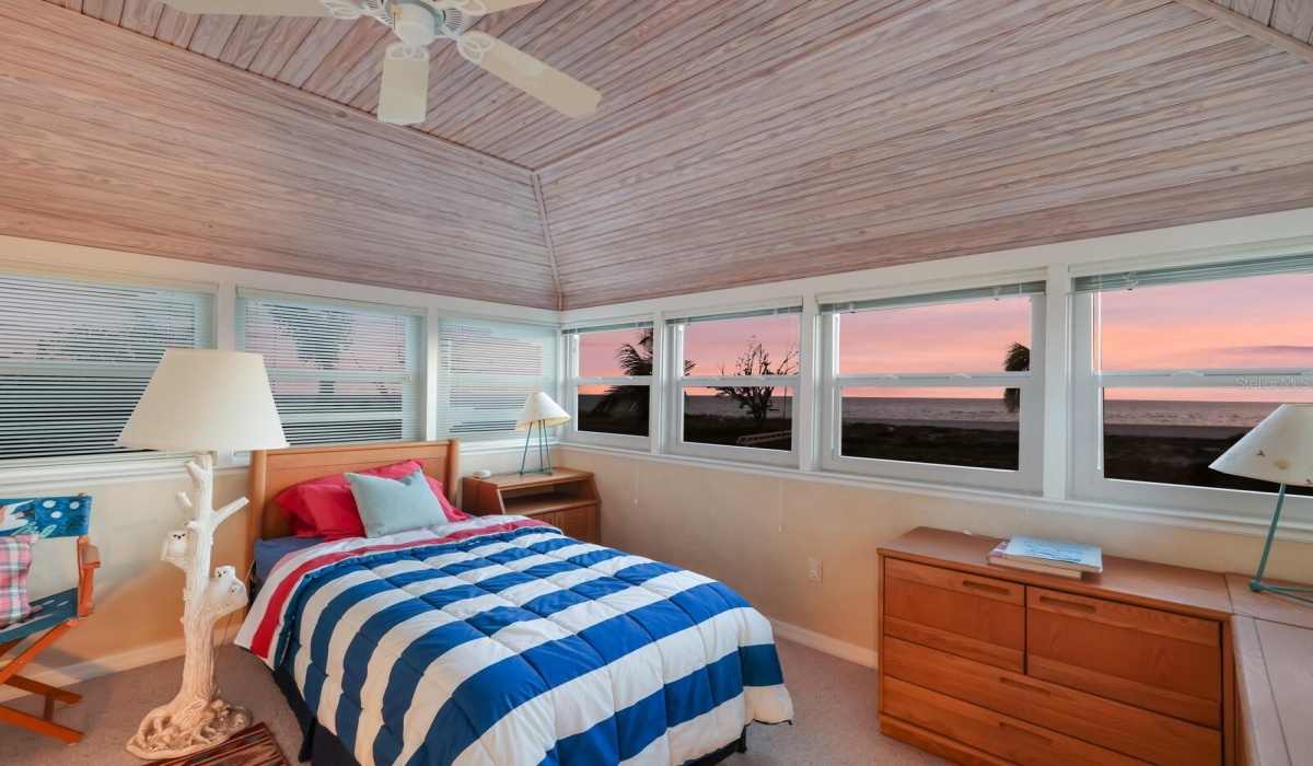 15 SEAWATCH DRIVE, BOCA GRANDE, Florida 33921, 3 Bedrooms Bedrooms, 0 ,3 BathroomsBathrooms,Residential,Sold,SEAWATCH,0,D6132923