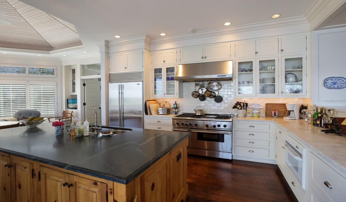1648 TREASURE LANE, BOCA GRANDE, Florida 33921, 6 Bedrooms Bedrooms, 0 ,6 BathroomsBathrooms,Residential,Sold,TREASURE,0,D6133333