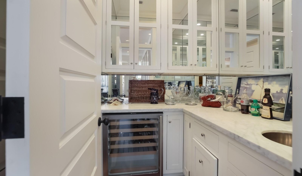 1648 TREASURE LANE, BOCA GRANDE, Florida 33921, 6 Bedrooms Bedrooms, 0 ,6 BathroomsBathrooms,Residential,Sold,TREASURE,0,D6133333