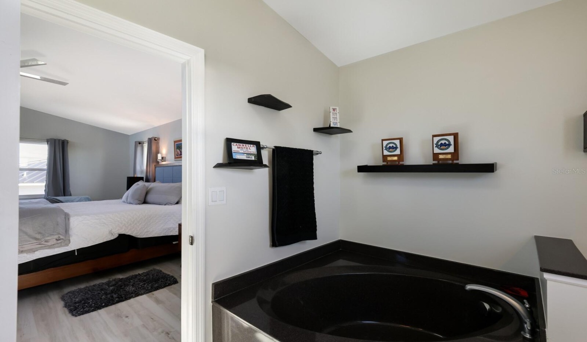 401 LAFITTE STREET, BOCA GRANDE, Florida 33921, 3 Bedrooms Bedrooms, 0 ,2 BathroomsBathrooms,Residential,Sold,LAFITTE,0,D6133571