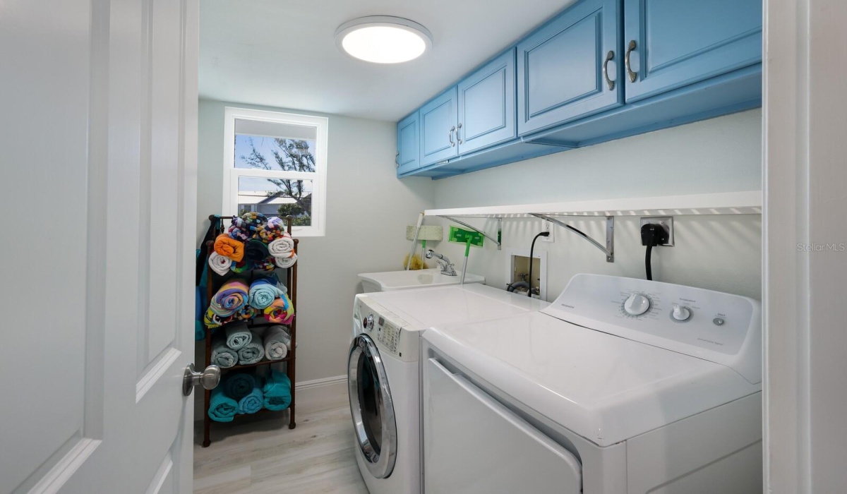 401 LAFITTE STREET, BOCA GRANDE, Florida 33921, 3 Bedrooms Bedrooms, 0 ,2 BathroomsBathrooms,Residential,Sold,LAFITTE,0,D6133571