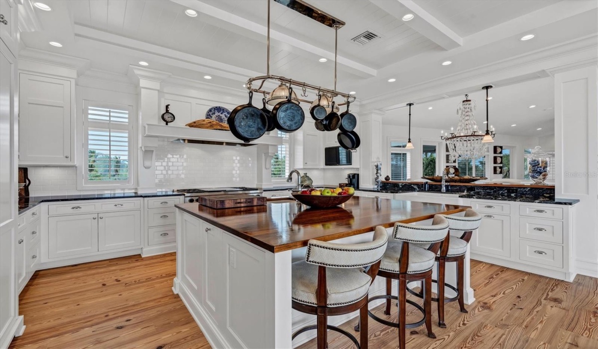 4120 SNAIL ISLAND COURT, BOCA GRANDE, Florida 33921, 5 Bedrooms Bedrooms, 0 ,3 BathroomsBathrooms,Residential,Sold,SNAIL ISLAND,0,D6133862