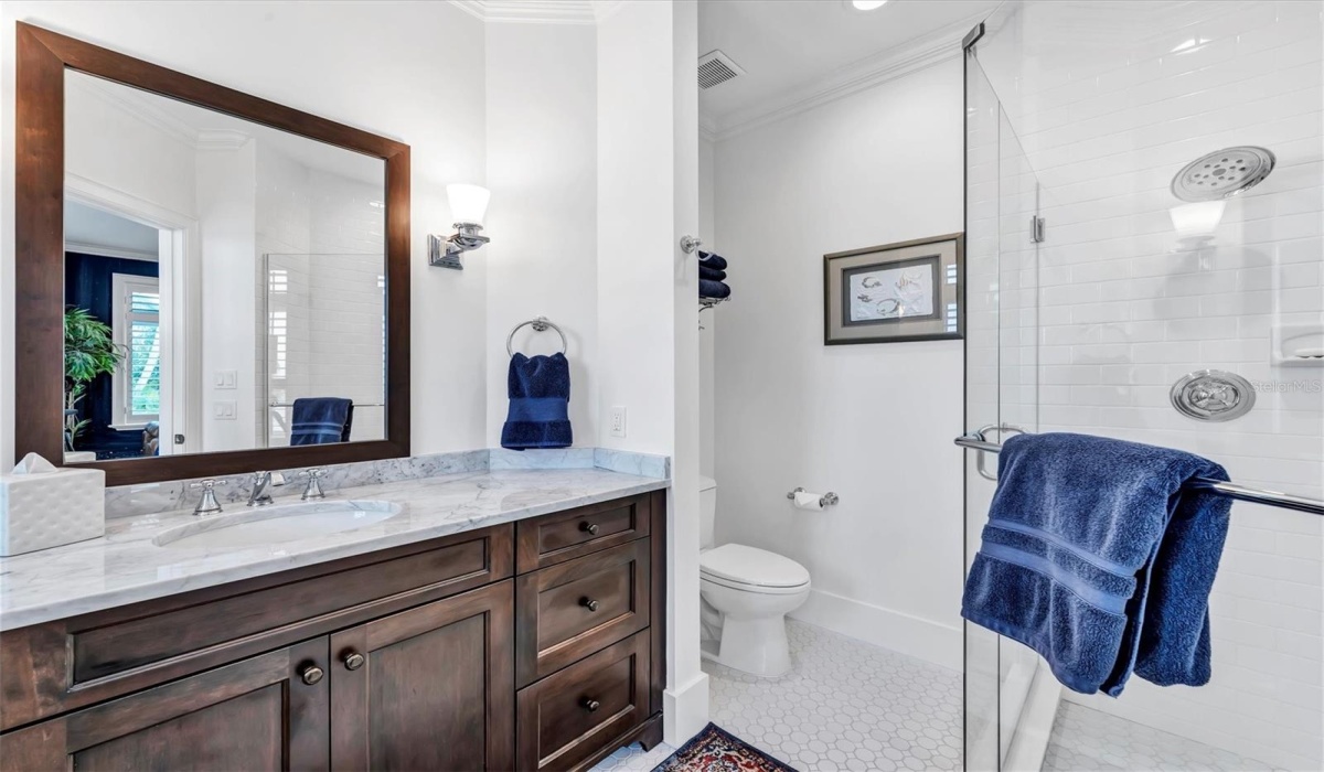 Guest Bathroom!