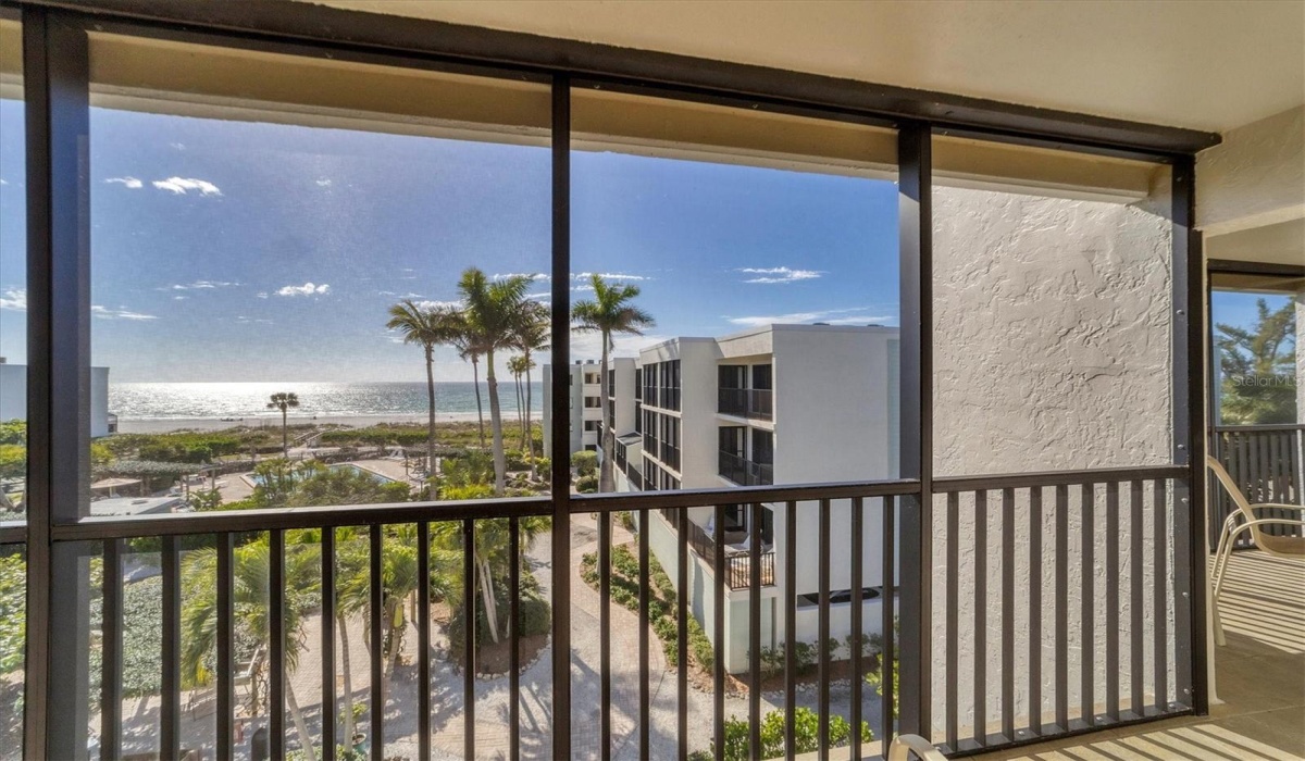 Lushly landscaped courtyard view from extended lanai