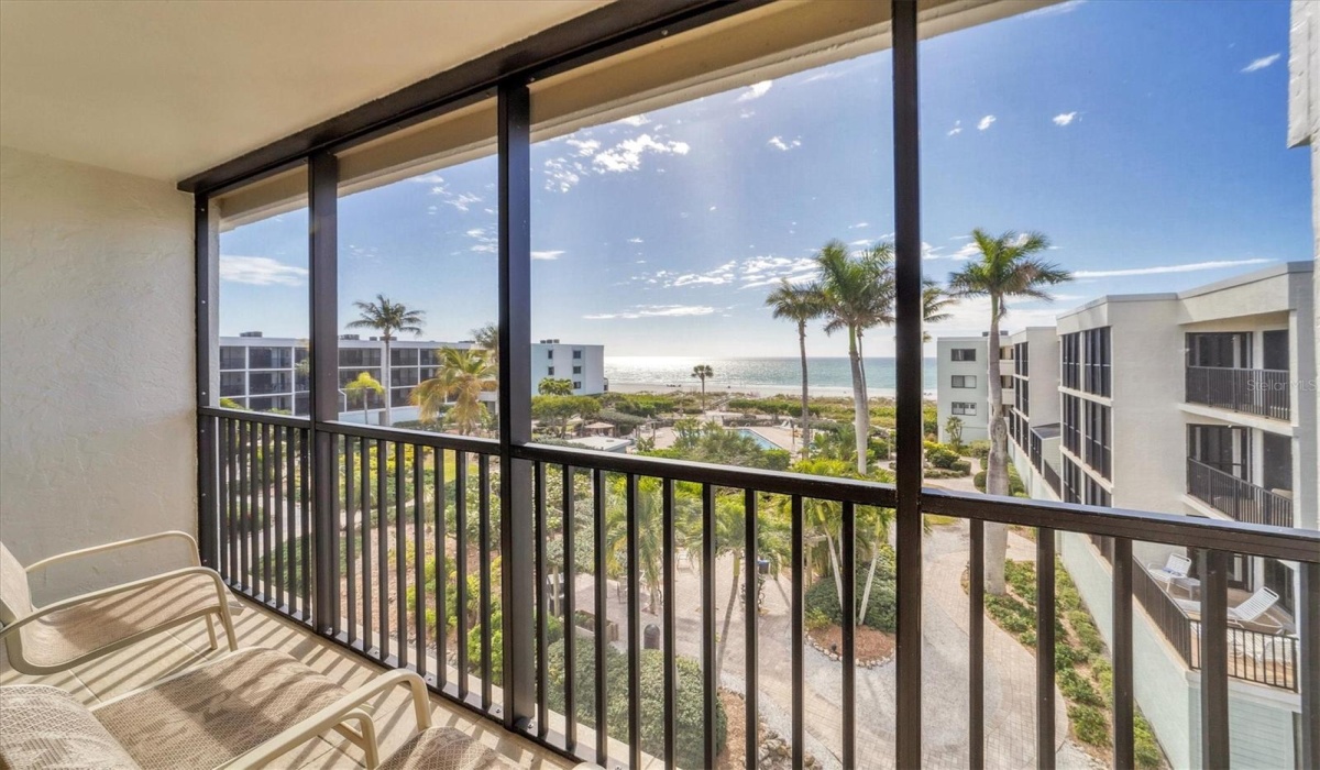 Extended screened lanai