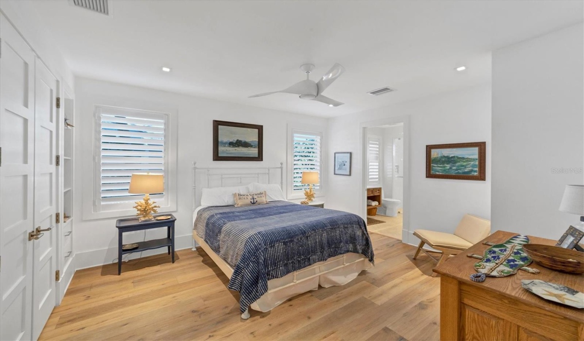 Guest Bedroom #1
