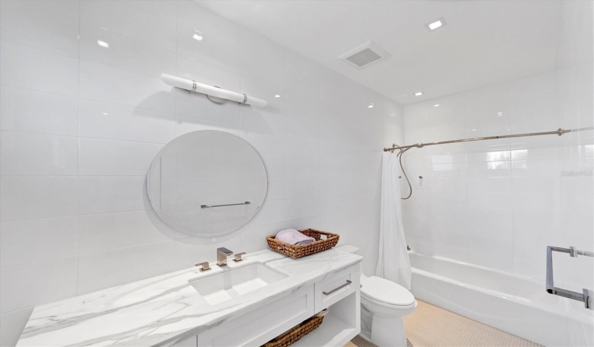Guest Bathroom #6