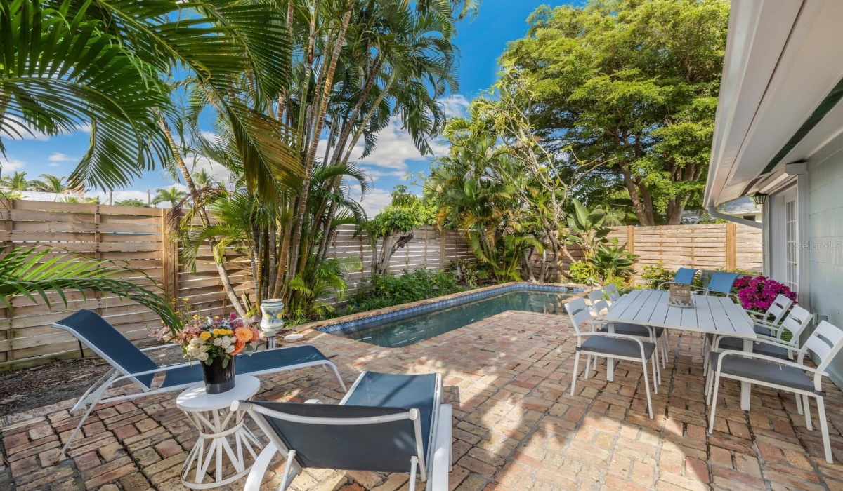 371 LEE AVENUE, BOCA GRANDE, Florida 33921, 2 Bedrooms Bedrooms, 0 ,2 BathroomsBathrooms,Residential,Sold,LEE,0,D6134549