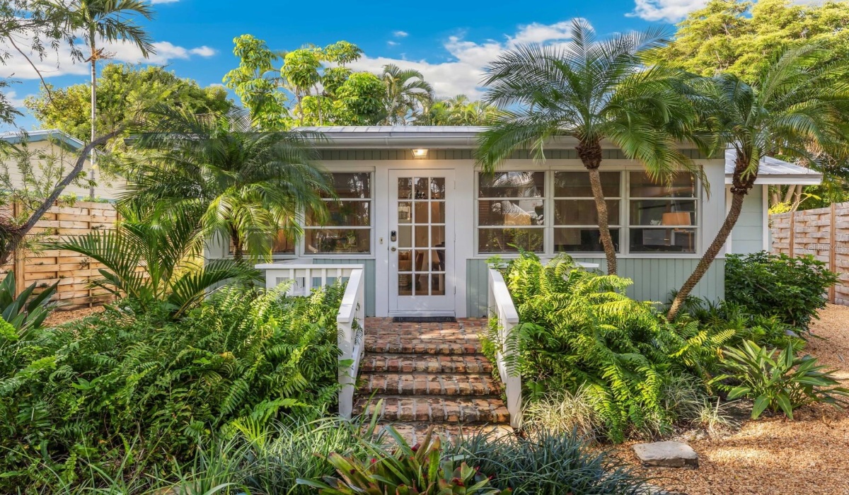 371 LEE AVENUE, BOCA GRANDE, Florida 33921, 2 Bedrooms Bedrooms, 0 ,2 BathroomsBathrooms,Residential,Sold,LEE,0,D6134549