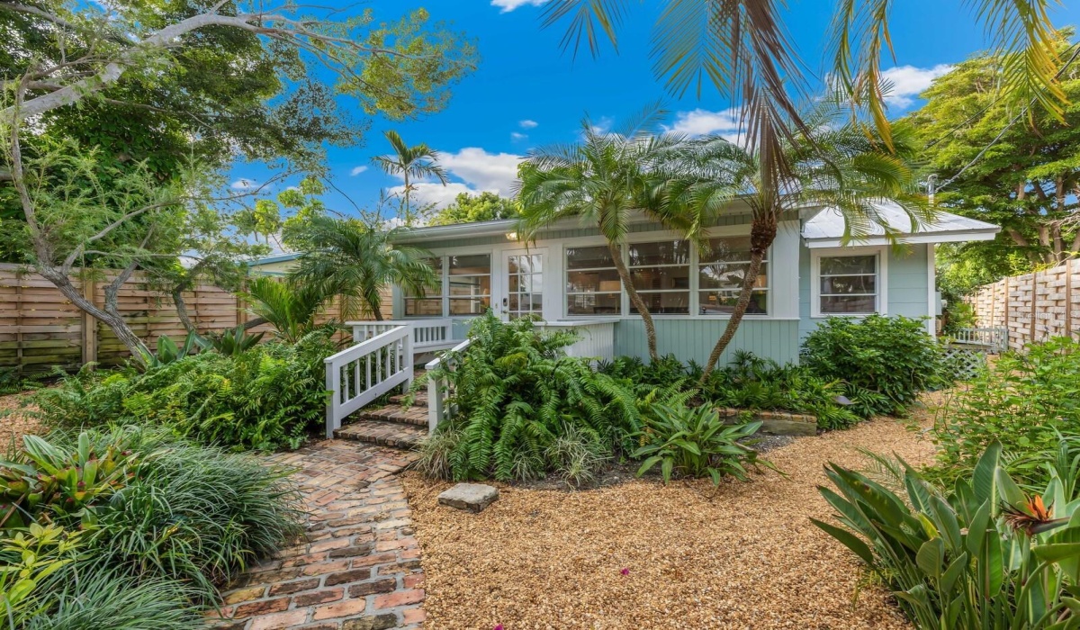 371 LEE AVENUE, BOCA GRANDE, Florida 33921, 2 Bedrooms Bedrooms, 0 ,2 BathroomsBathrooms,Residential,Sold,LEE,0,D6134549
