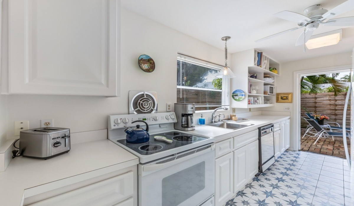 371 LEE AVENUE, BOCA GRANDE, Florida 33921, 2 Bedrooms Bedrooms, 0 ,2 BathroomsBathrooms,Residential,Sold,LEE,0,D6134549