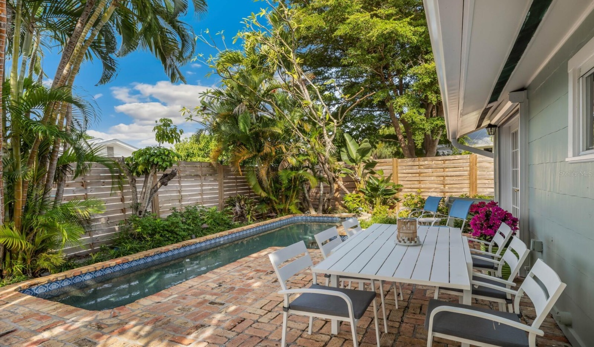 371 LEE AVENUE, BOCA GRANDE, Florida 33921, 2 Bedrooms Bedrooms, 0 ,2 BathroomsBathrooms,Residential,Sold,LEE,0,D6134549