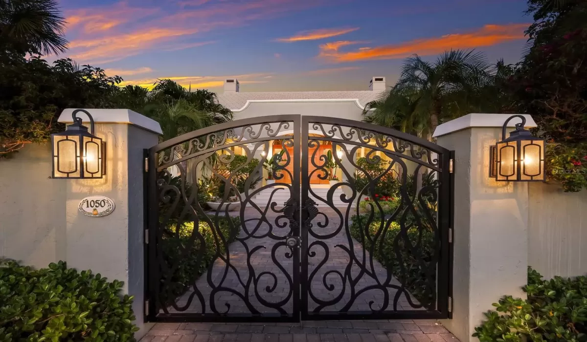 1050 RAILROAD AVENUE, BOCA GRANDE, Florida 33921, 3 Bedrooms Bedrooms, 0 ,3 BathroomsBathrooms,Residential,Sold,RAILROAD,0,D6135607