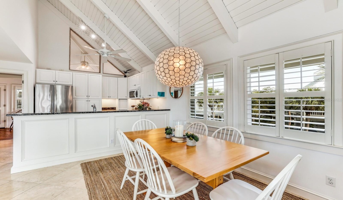 3 Bedrooms Bedrooms, 0 ,3 BathroomsBathrooms,Residential,Sold,0,D6129578