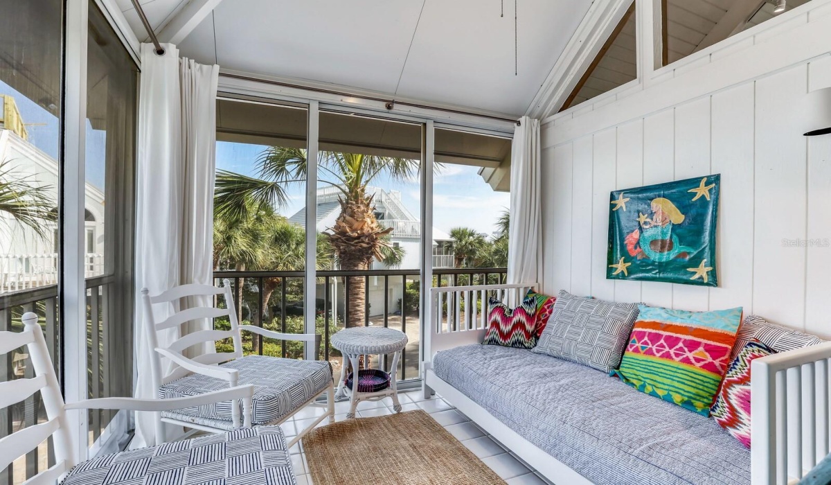 3 Bedrooms Bedrooms, 0 ,3 BathroomsBathrooms,Residential,Sold,0,D6129578