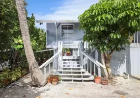 4 Bedrooms Bedrooms, 0 ,3 BathroomsBathrooms,Residential Lease,For Sale,0,D6130783