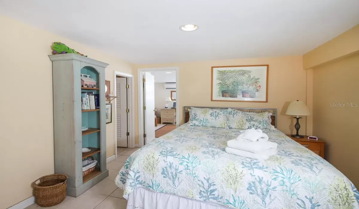 4 Bedrooms Bedrooms, 0 ,3 BathroomsBathrooms,Residential Lease,For Sale,0,D6130783