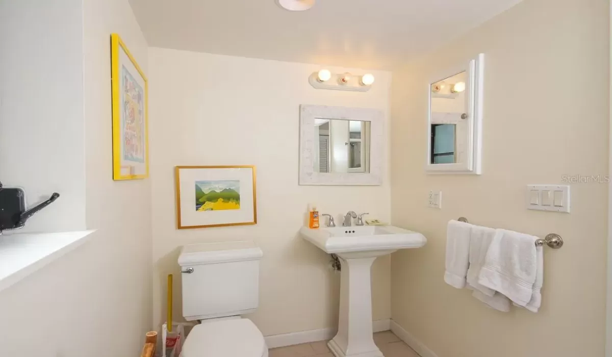 4 Bedrooms Bedrooms, 0 ,3 BathroomsBathrooms,Residential Lease,For Sale,0,D6130783