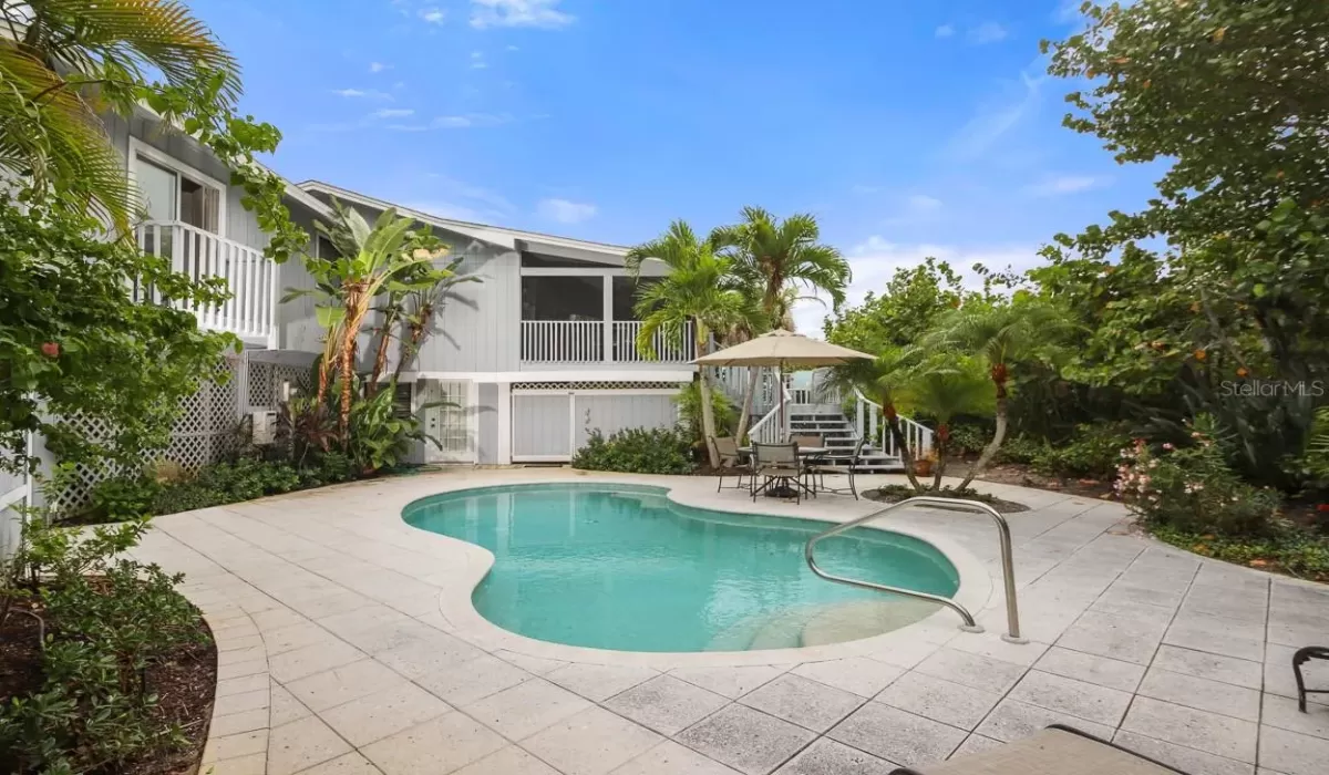 4 Bedrooms Bedrooms, 0 ,3 BathroomsBathrooms,Residential Lease,For Sale,0,D6130783