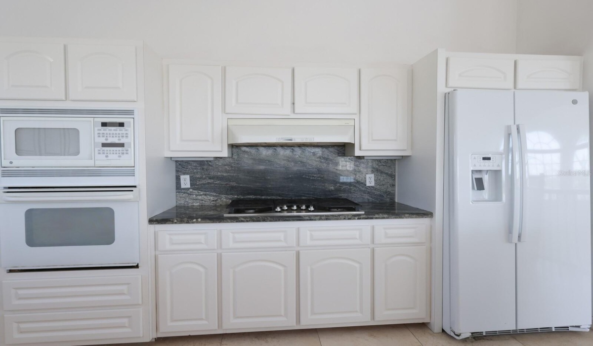 3 Bedrooms Bedrooms, 0 ,3 BathroomsBathrooms,Residential,Sold,0,D6127627