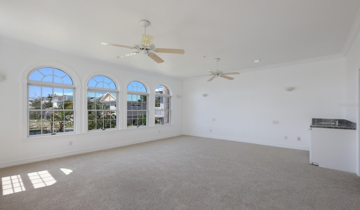 3 Bedrooms Bedrooms, 0 ,3 BathroomsBathrooms,Residential,Sold,0,D6127627