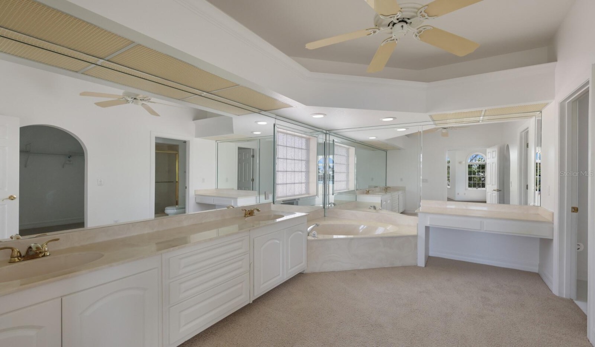 3 Bedrooms Bedrooms, 0 ,3 BathroomsBathrooms,Residential,Sold,0,D6127627
