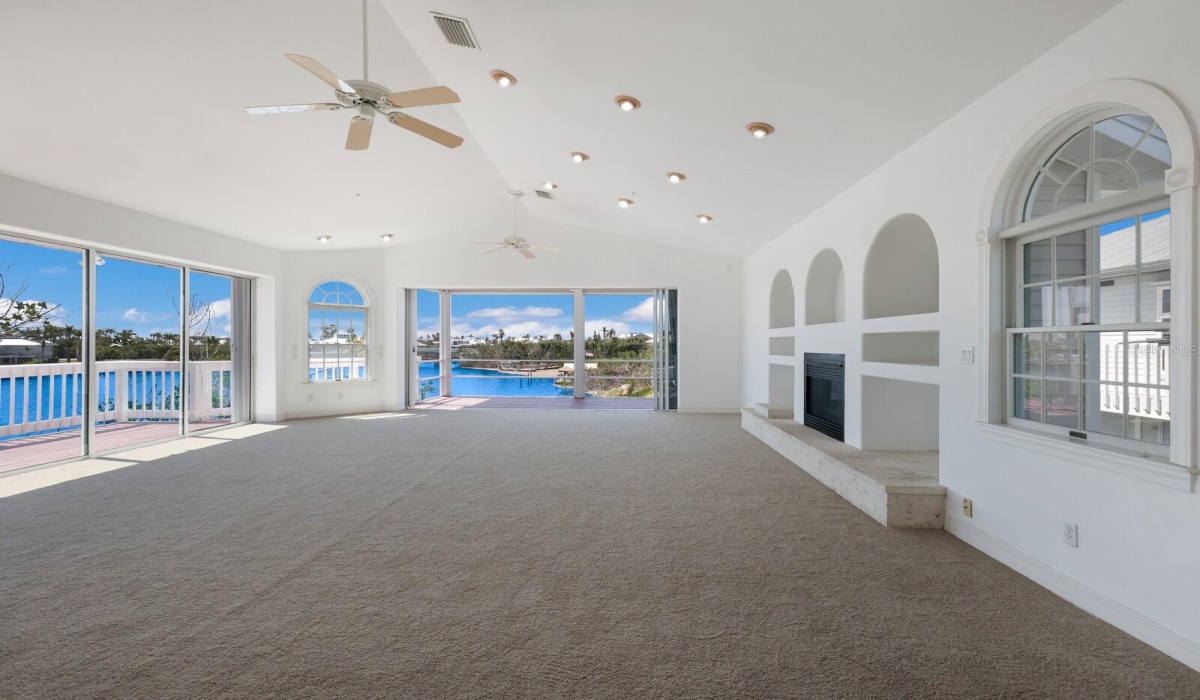3 Bedrooms Bedrooms, 0 ,3 BathroomsBathrooms,Residential,Sold,0,D6127627