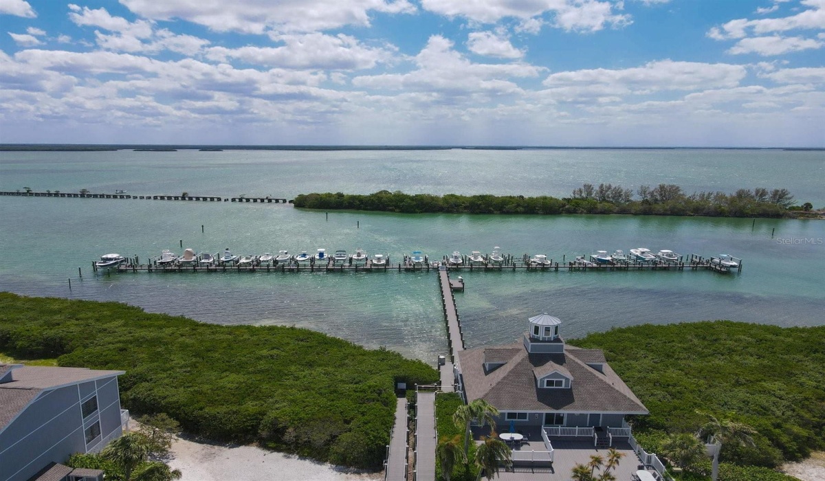 2 Bedrooms Bedrooms, 0 ,2 BathroomsBathrooms,Residential,Sold,0,D6126561