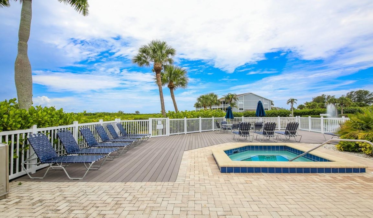 2 Bedrooms Bedrooms, 0 ,2 BathroomsBathrooms,Residential,Sold,0,D6126561
