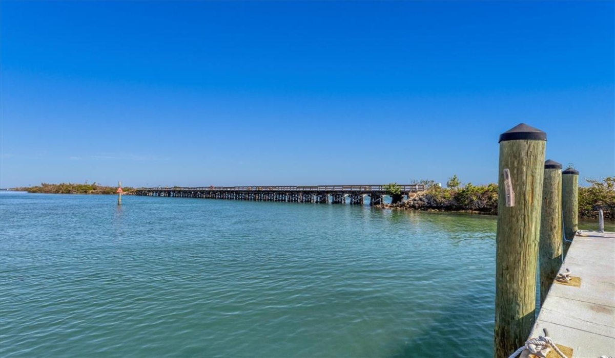 0 , 0 ,0,Residential,Sold,0,D6128222