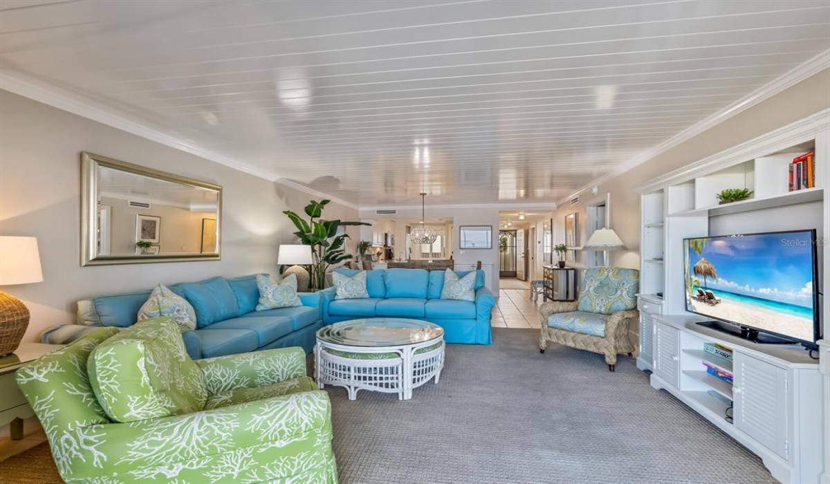 2 Bedrooms Bedrooms, 0 ,2 BathroomsBathrooms,Residential,Sold,0,D6128201