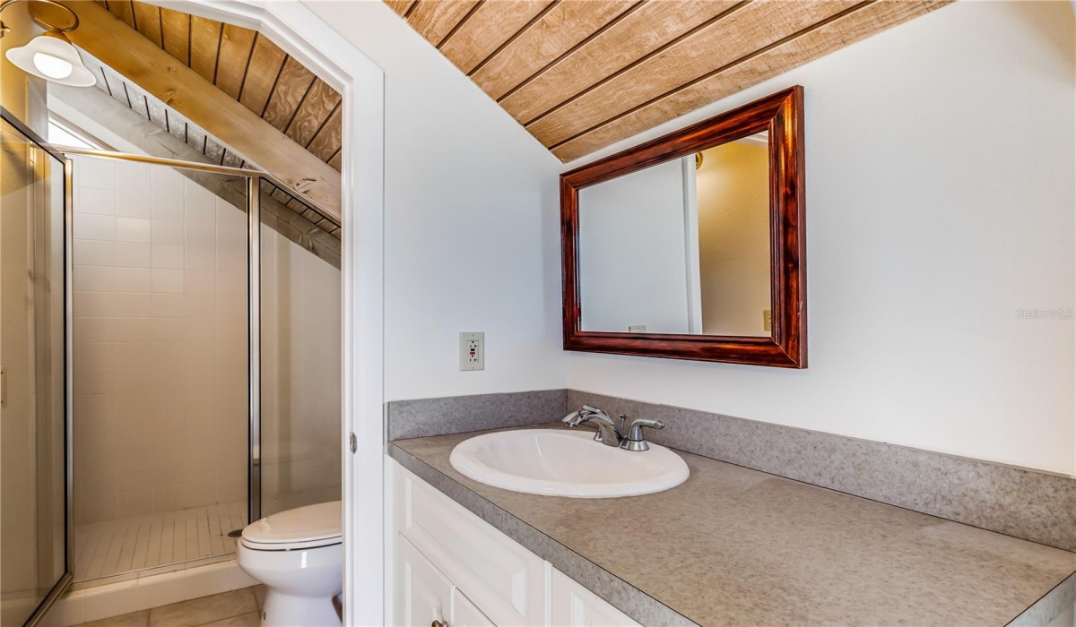 3 Bedrooms Bedrooms, 0 ,3 BathroomsBathrooms,Residential,Sold,0,D6129740