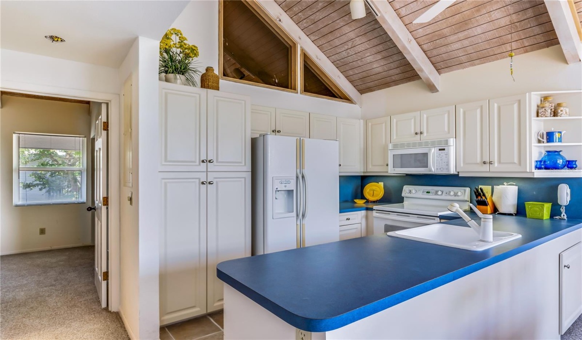 3 Bedrooms Bedrooms, 0 ,3 BathroomsBathrooms,Residential,Sold,0,D6129740