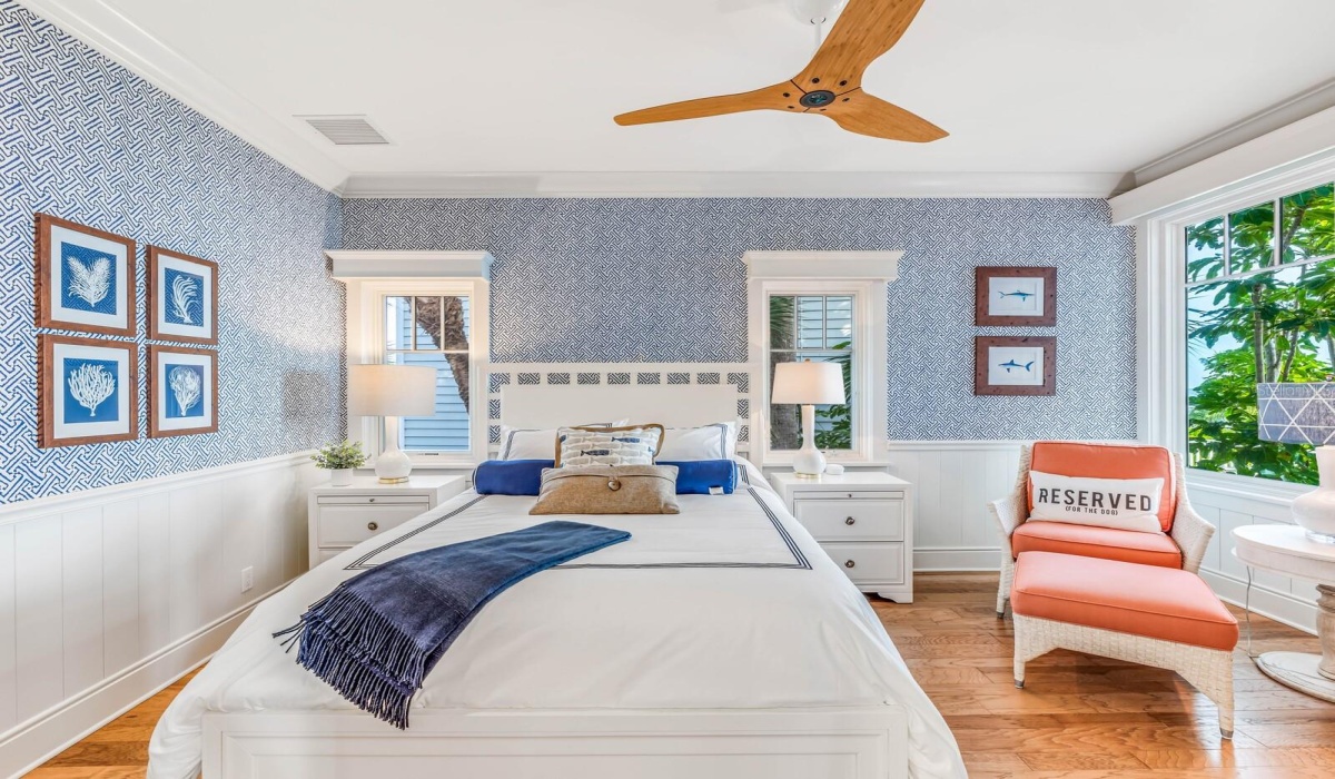 Guest bedroom #1