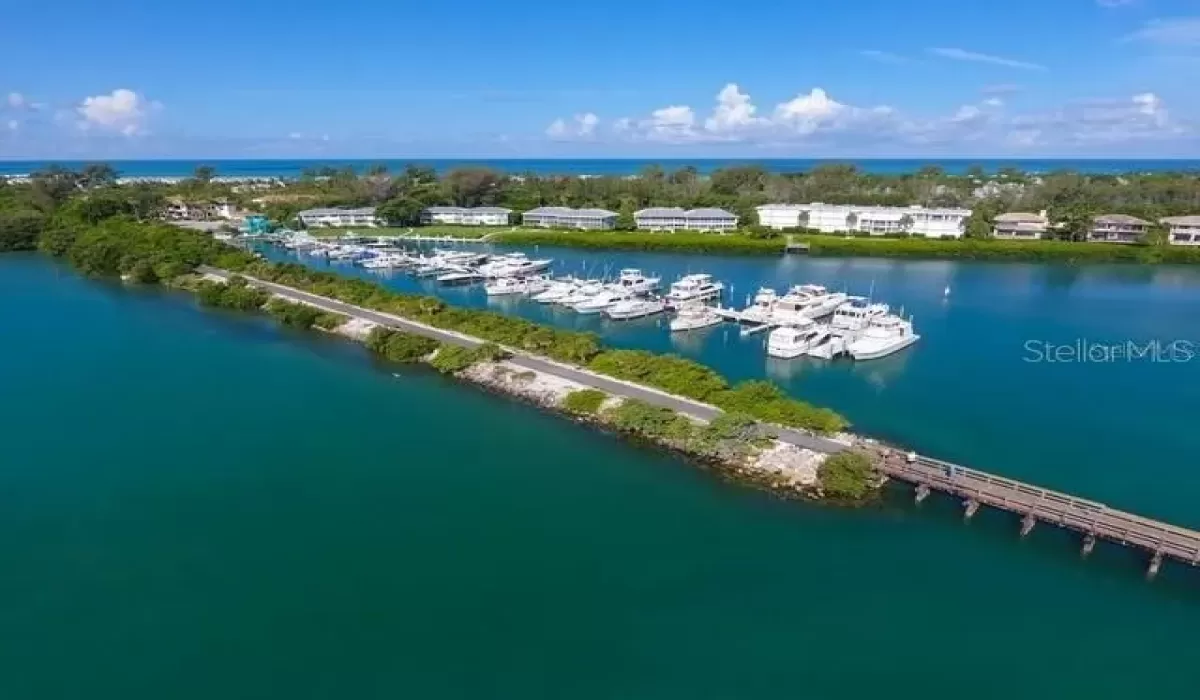 0 , 0 ,0,Residential,For Sale,0,D6134539