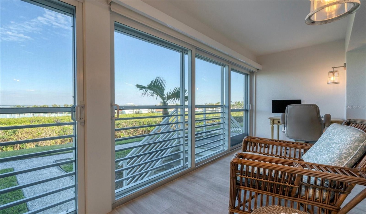 2 Bedrooms Bedrooms, 0 ,2 BathroomsBathrooms,Residential,For Sale,0,D6134973