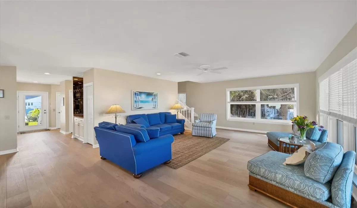 spacious greatroom