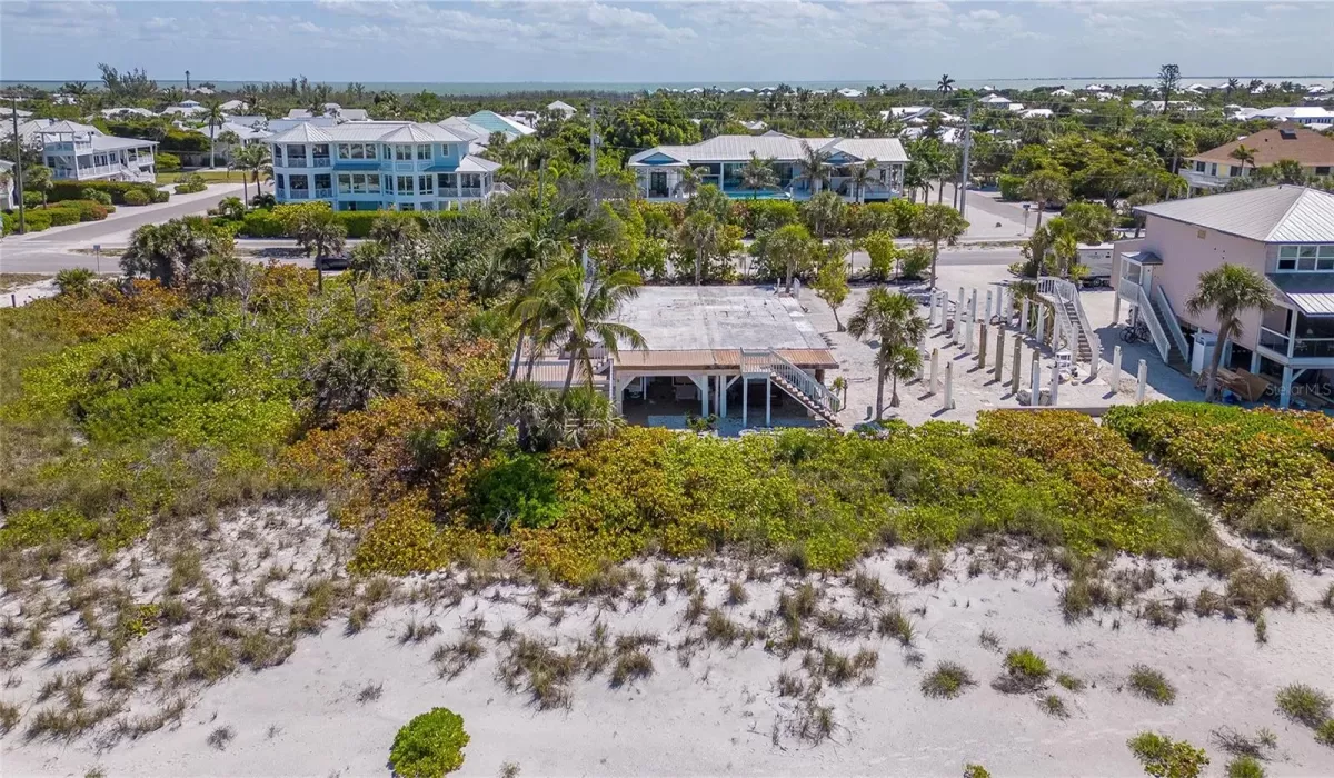 0 , 0 ,0,Land,Sold,0,D6136000
