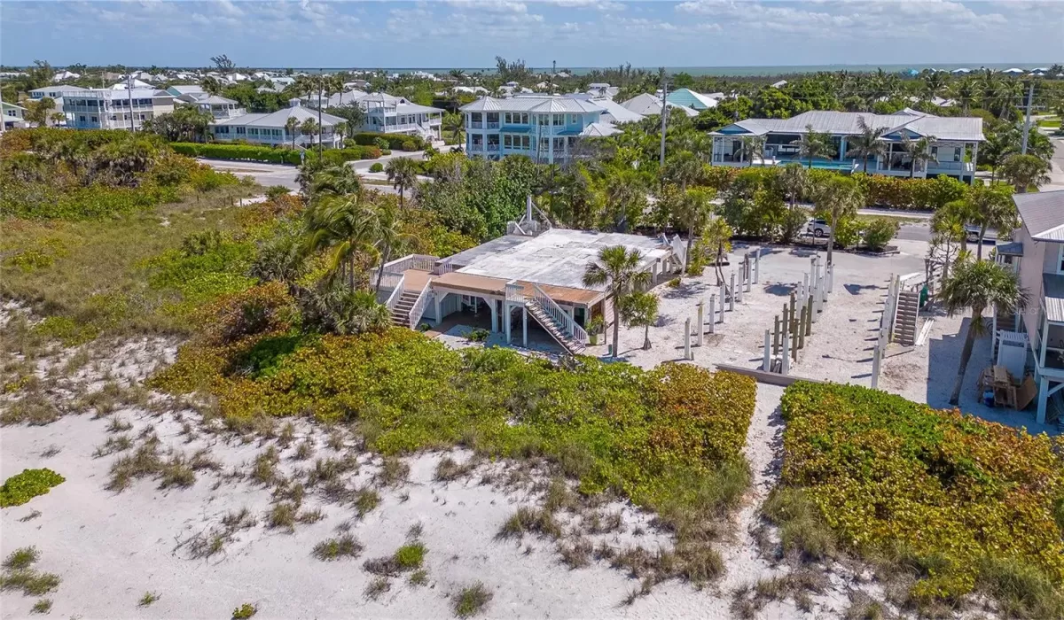 0 , 0 ,0,Land,Sold,0,D6136000
